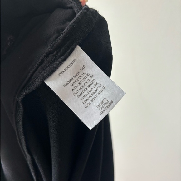 NWT Halogen black sleeveless romper size L - Picture 7 of 9